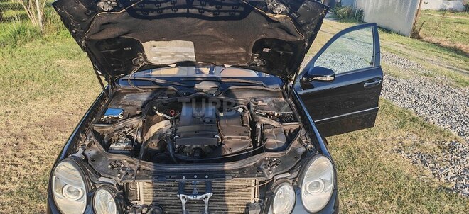 Mercedes E 200 2007, 377,000 km - 1.8 l - Sabirabad