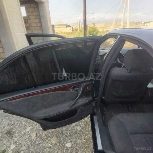 Mercedes E 240 1999, 477,436 km - 2.4 l - Siyəzən
