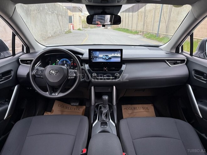 Toyota Corolla Cross 2025, 20,000 km - 2.0 l - Bakı