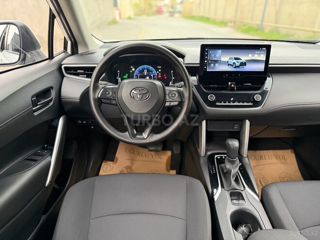 Toyota Corolla Cross 2025, 20,000 km - 2.0 l - Bakı