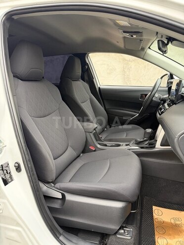 Toyota Corolla Cross 2025, 20,000 km - 2.0 l - Bakı