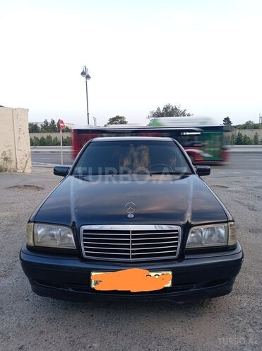 Mercedes C 220 1999, 428,000 km - 2.2 l - Bakı