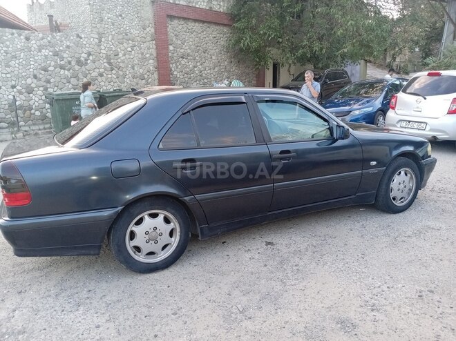 Mercedes C 220 1999, 428,000 km - 2.2 l - Bakı