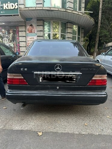 Mercedes E 220 1994, 356,000 km - 2.2 l - Mingəçevir