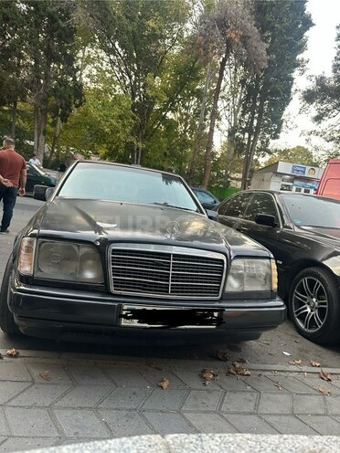Mercedes E 220 1994, 356,000 km - 2.2 l - Mingəçevir