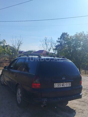 Opel Vectra 1999, 218,425 km - 1.6 l - Qazax