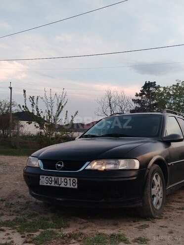 Opel Vectra 1999, 218,425 km - 1.6 l - Qazax