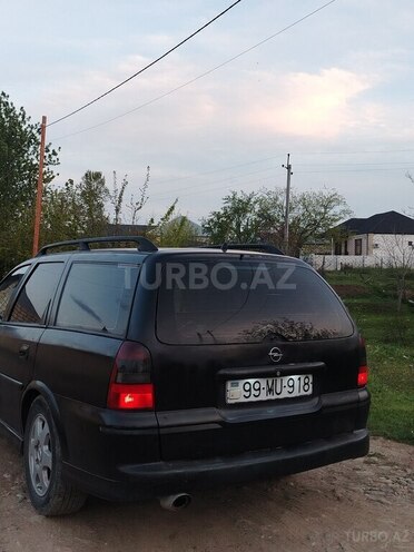 Opel Vectra 1999, 218,425 km - 1.6 l - Qazax