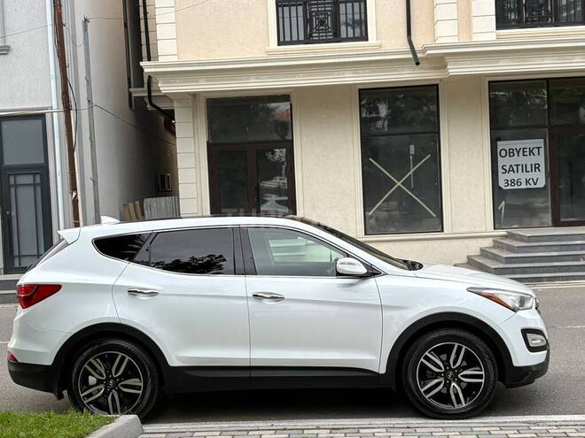 Hyundai Santa Fe 2013, 145,000 km - 2.0 л - Quba