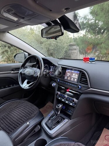 Hyundai Elantra 2019, 76,000 km - 2.0 л - Bakı