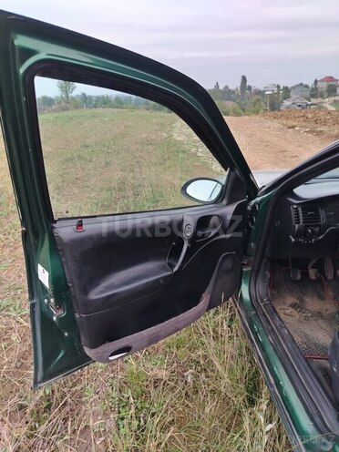 Opel Vectra 1996, 450,000 km - 2.0 l - Qusar