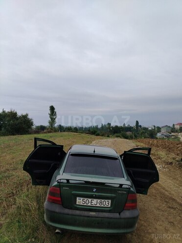 Opel Vectra 1996, 450,000 km - 2.0 l - Qusar
