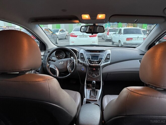 Hyundai Elantra 2015, 238,000 km - 1.8 l - Şəmkir