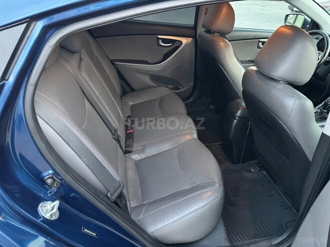 Hyundai Elantra 2015, 238,000 km - 1.8 l - Şəmkir