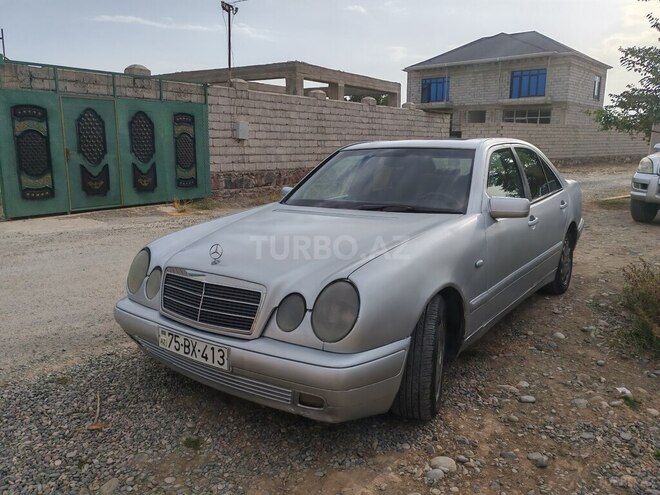 Mercedes E 200 1996, 455,000 km - 2.2 л - Naxçıvan