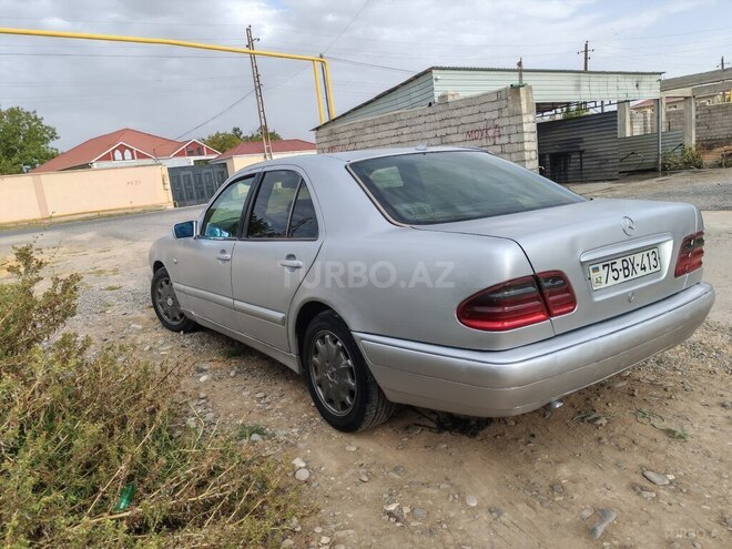 Mercedes E 200 1996, 455,000 km - 2.2 л - Naxçıvan