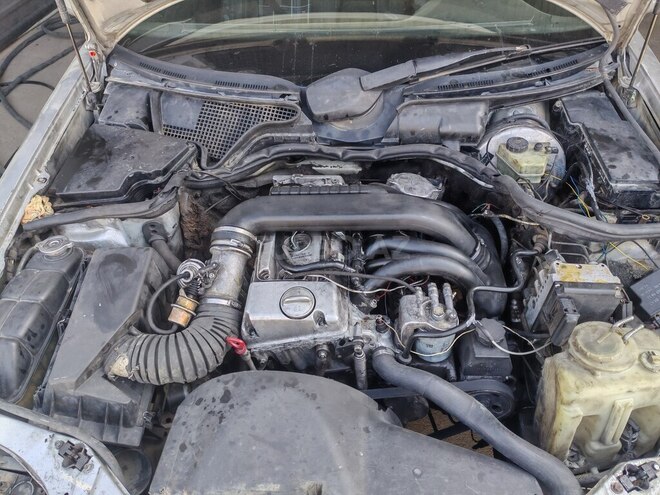 Mercedes E 200 1996, 455,000 km - 2.2 л - Naxçıvan