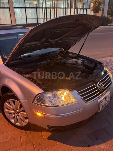 Volkswagen Passat 2004, 280,000 km - 1.8 l - Bakı