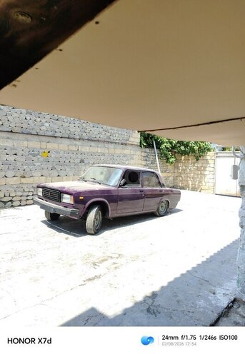 LADA (VAZ) 2107 2001, 18,000 km - 1.6 л - Ucar