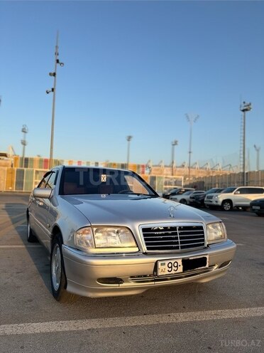 Mercedes C 180 1996, 380,000 km - 1.8 l - Qusar