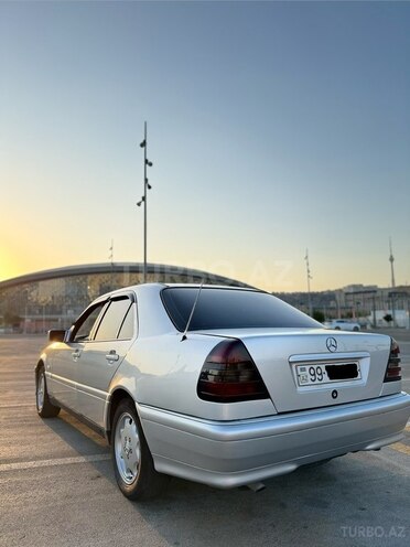 Mercedes C 180 1996, 380,000 km - 1.8 l - Qusar
