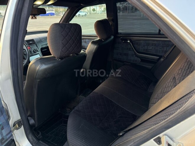 Mercedes C 180 1996, 380,000 km - 1.8 l - Qusar