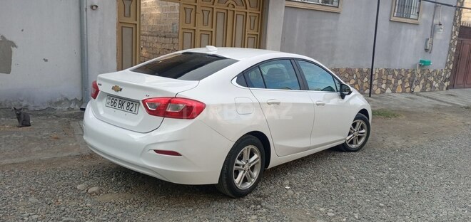 Chevrolet Cruze 2017, 249,448 km - 1.4 l - Yevlax