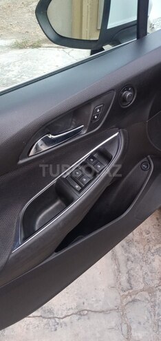 Chevrolet Cruze 2017, 249,448 km - 1.4 l - Yevlax