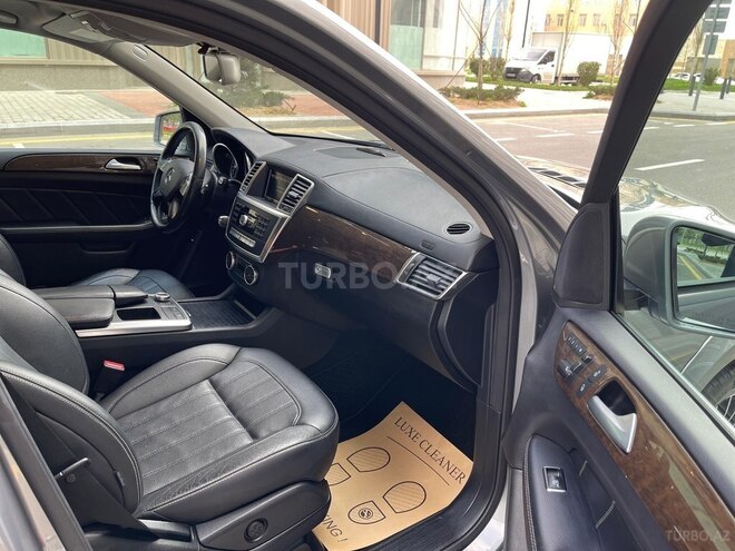 Mercedes GL 450 4MATIC 2014, 273,588 km - 3.0 l - Bakı