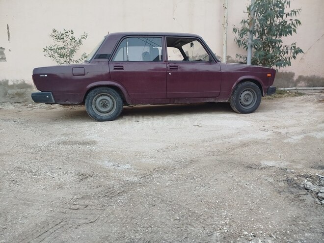 LADA (VAZ) 2107 2001, 167,000 km - 1.7 l - Lerik