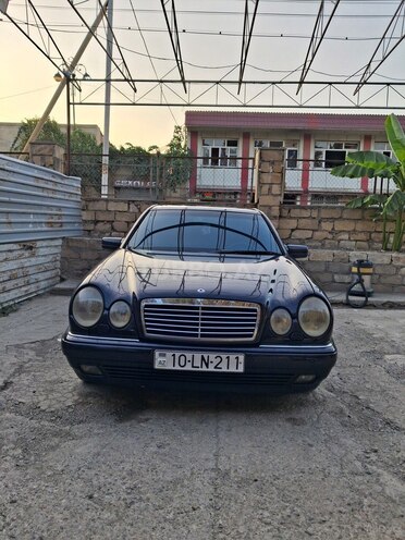 Mercedes E 240 1998, 248,650 km - 2.4 l - Tovuz