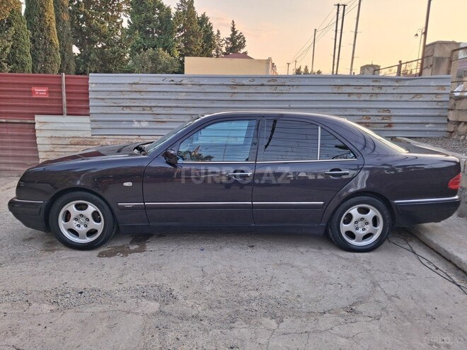 Mercedes E 240 1998, 248,650 km - 2.4 l - Tovuz