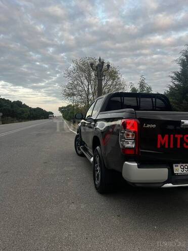 Mitsubishi L200 2022, 102,000 km - 2.4 l - Şabran