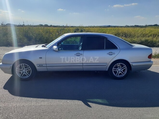 Mercedes E 230 1997, 171,812 km - 2.3 l - Yevlax