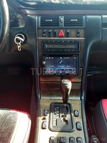 Mercedes E 230 1997, 171,812 km - 2.3 l - Yevlax
