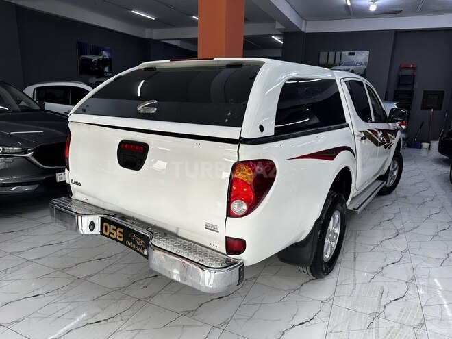 Mitsubishi L200 2014, 298,000 km - 2.5 l - Xırdalan