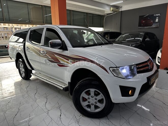 Mitsubishi L200 2014, 298,000 km - 2.5 l - Xırdalan