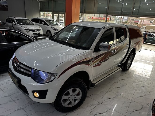 Mitsubishi L200 2014, 298,000 km - 2.5 l - Xırdalan