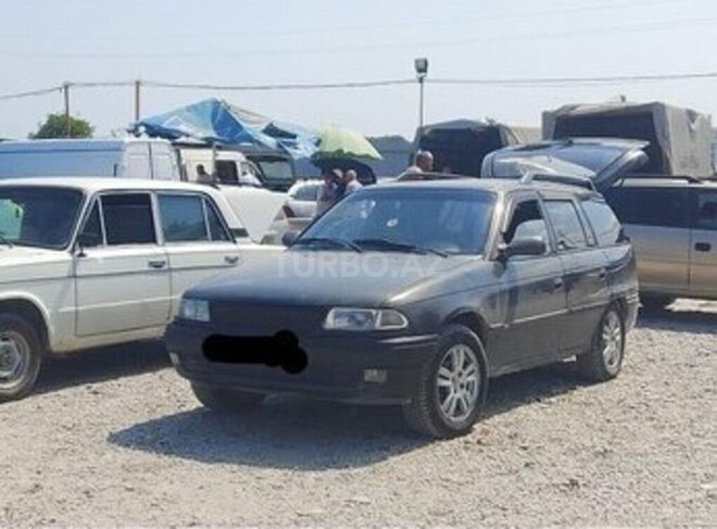 Opel Astra 1996, 520,000 km - 1.6 l - Quba