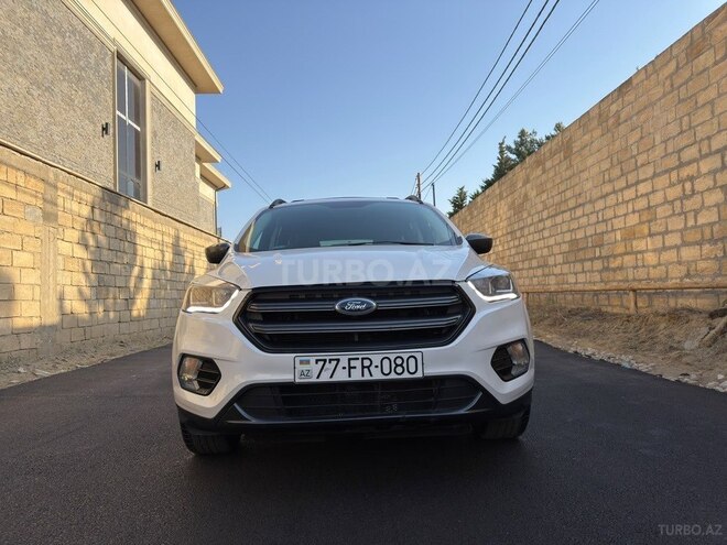Ford Escape 2018, 141,622 km - 1.5 l - Bakı