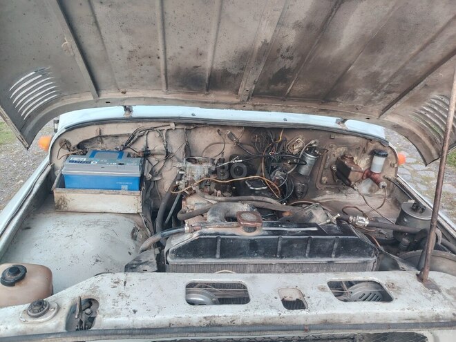 UAZ 469 2004, 100,000 km - 2.4 l - Qax