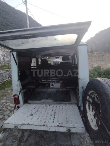 UAZ 469 2004, 100,000 km - 2.4 l - Qax