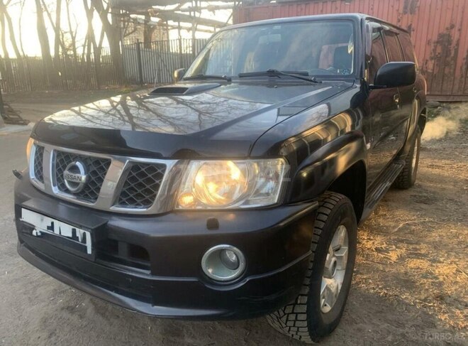 Nissan Patrol 2006, 283,000 km - 3.0 l - Bakı