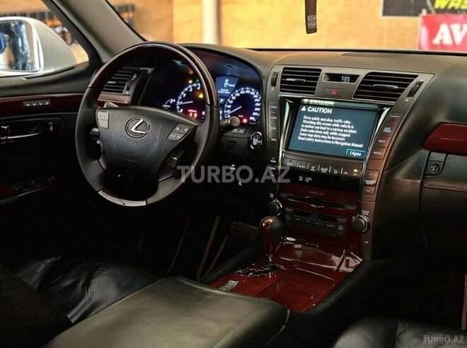 Lexus LS 460 2008, 217,000 km - 4.6 l - Balakən