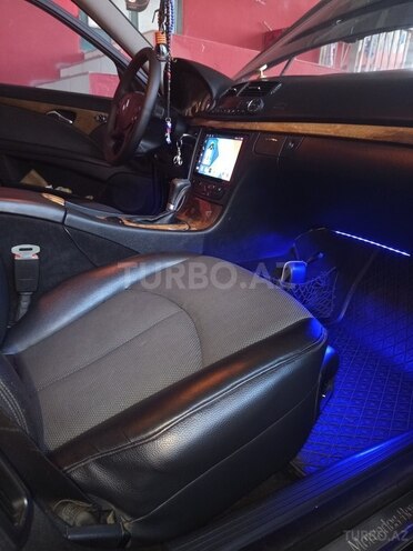 Mercedes E 220 2007, 300,000 km - 2.2 l - Neftçala