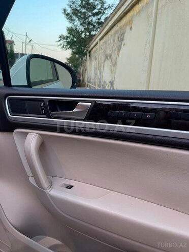 Volkswagen Touareg 2010, 186,500 km - 3.6 l - Bakı