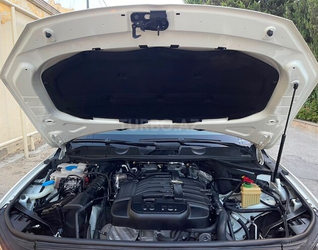Volkswagen Touareg 2010, 186,500 km - 3.6 l - Bakı
