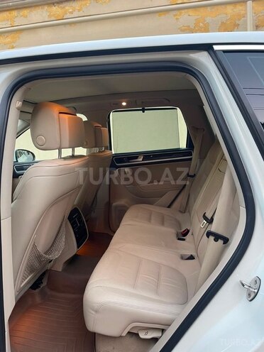 Volkswagen Touareg 2010, 186,500 km - 3.6 l - Bakı
