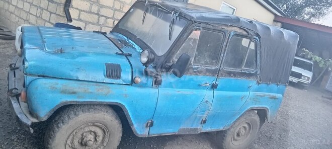UAZ 469 1993, 450,000 km - 2.5 l - Quba