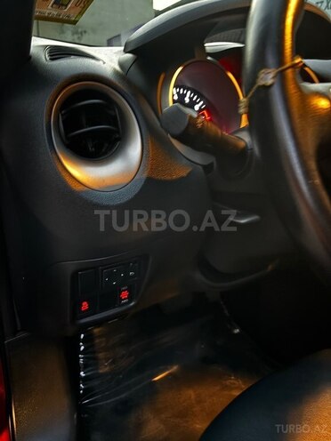 Nissan Juke 2017, 68,000 km - 1.6 л - Bakı